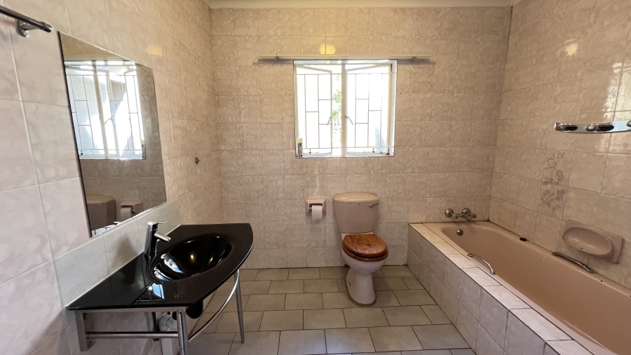 3 Bedroom Property for Sale in Greenhills Gauteng