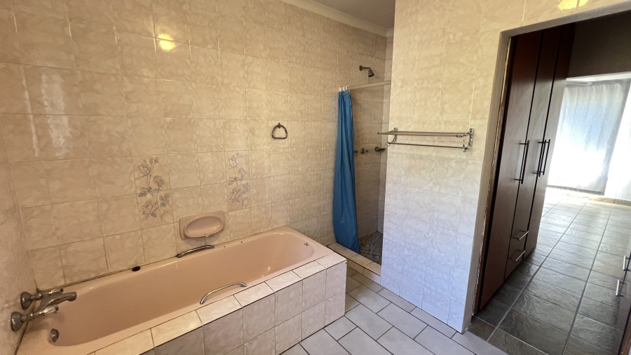 3 Bedroom Property for Sale in Greenhills Gauteng