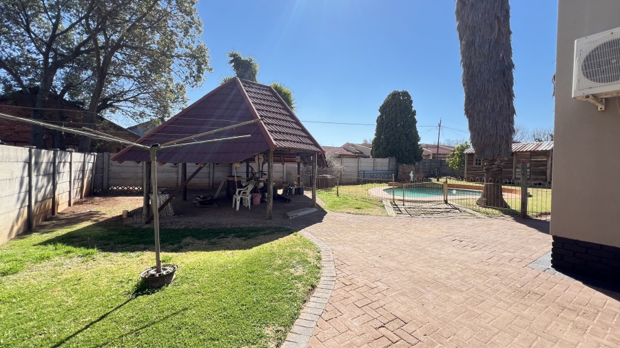 3 Bedroom Property for Sale in Greenhills Gauteng