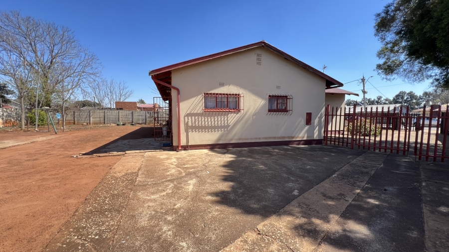 3 Bedroom Property for Sale in Westonaria Gauteng