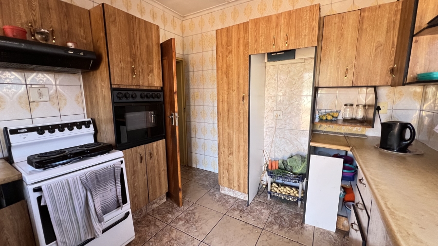3 Bedroom Property for Sale in Westonaria Gauteng