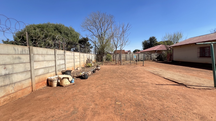 3 Bedroom Property for Sale in Westonaria Gauteng