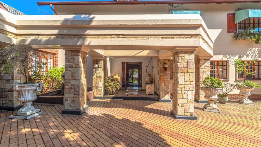 4 Bedroom Property for Sale in Bedfordview Gauteng