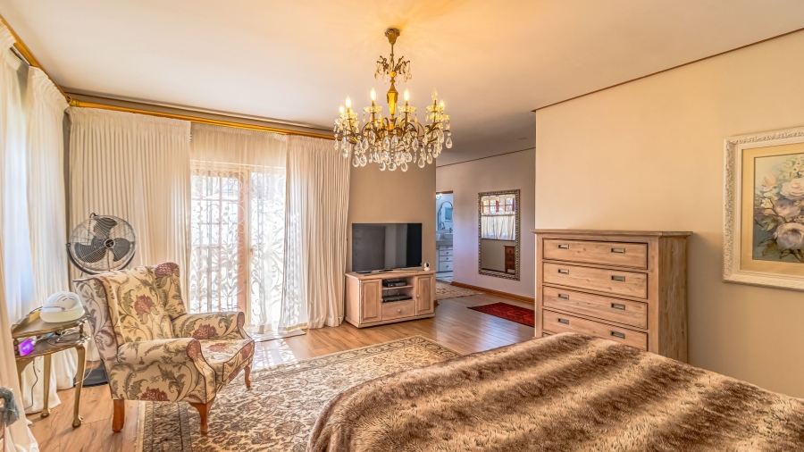 4 Bedroom Property for Sale in Bedfordview Gauteng