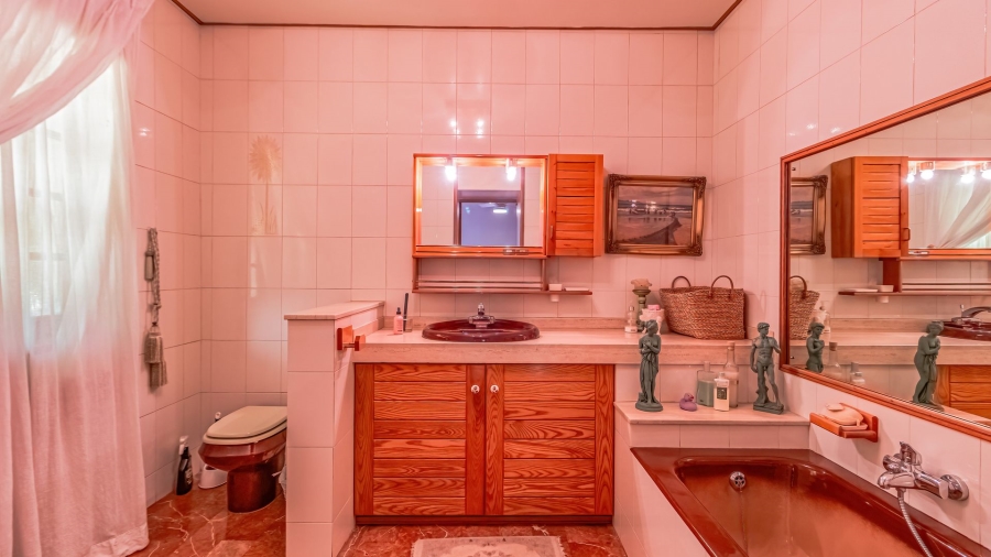 4 Bedroom Property for Sale in Bedfordview Gauteng