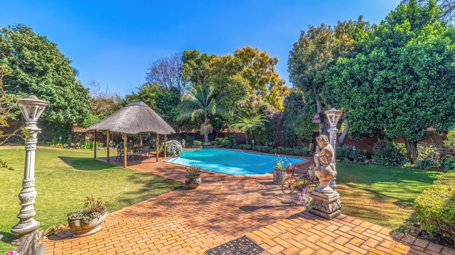 4 Bedroom Property for Sale in Bedfordview Gauteng