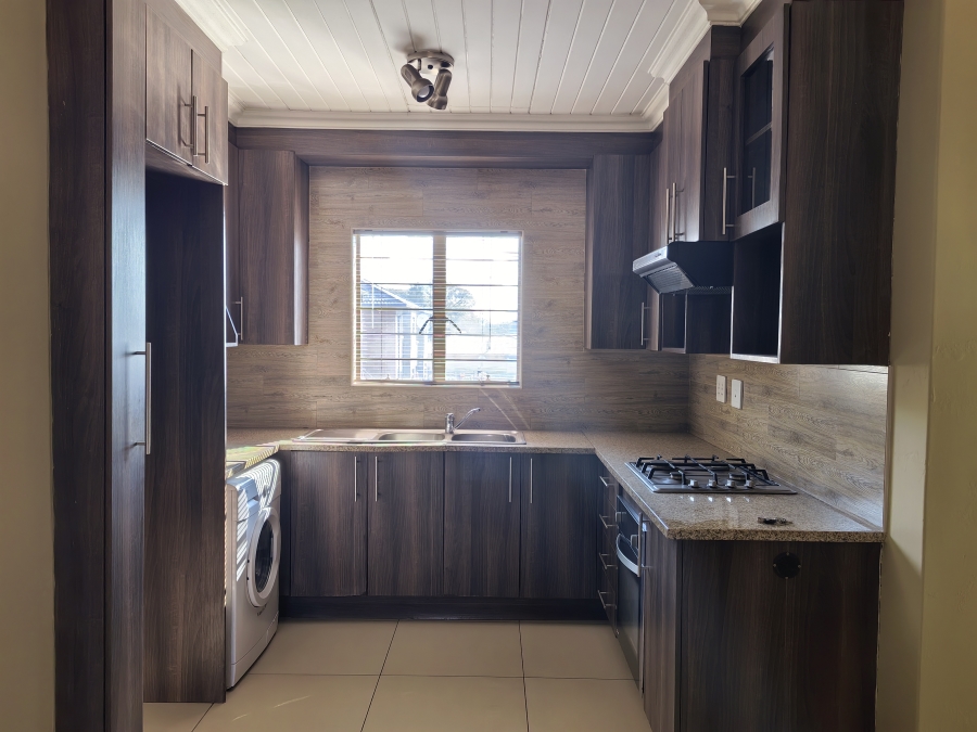 To Let 2 Bedroom Property for Rent in Daspoort Gauteng