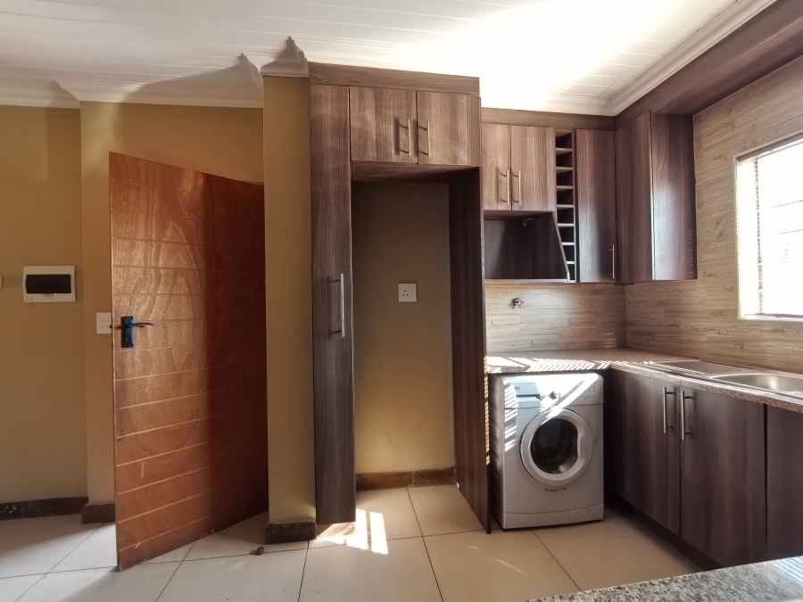 To Let 2 Bedroom Property for Rent in Daspoort Gauteng