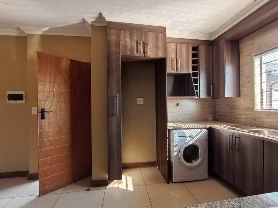 To Let 2 Bedroom Property for Rent in Daspoort Gauteng