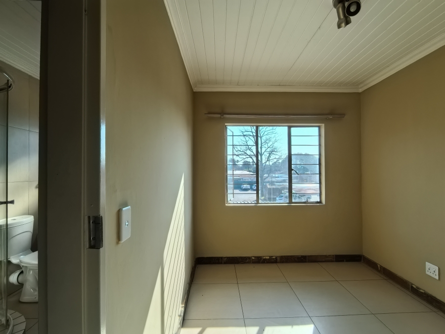 To Let 2 Bedroom Property for Rent in Daspoort Gauteng