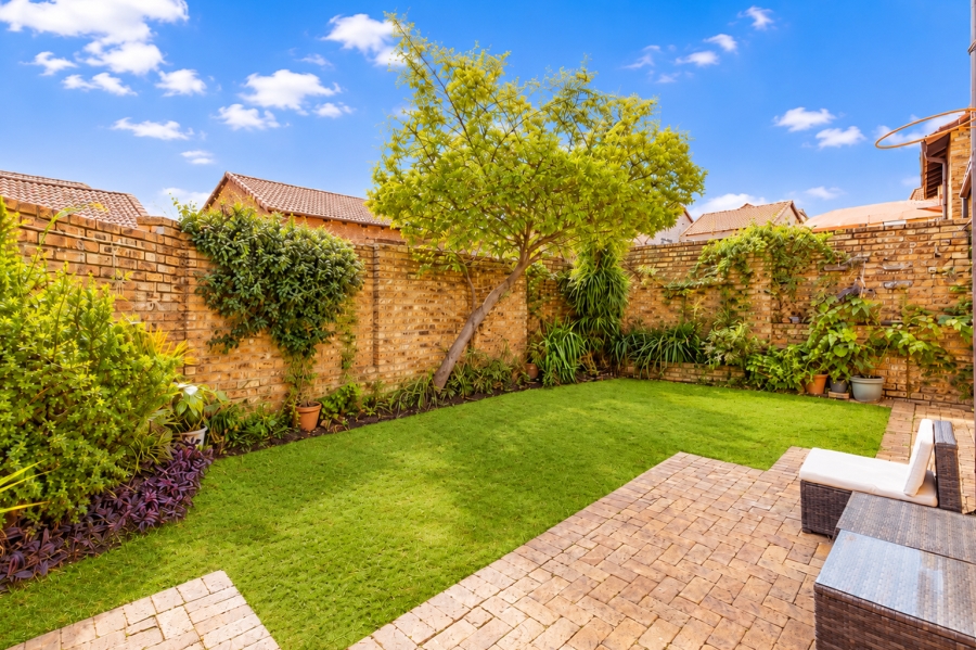 3 Bedroom Property for Sale in Halfway Gardens Gauteng