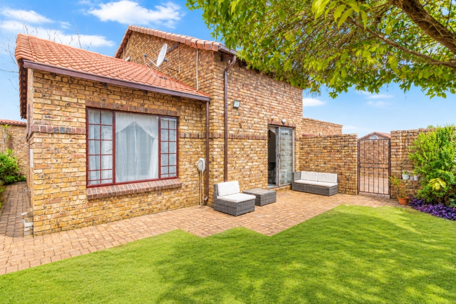 3 Bedroom Property for Sale in Halfway Gardens Gauteng