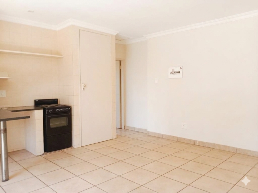 To Let 1 Bedroom Property for Rent in Glen Austin Gauteng