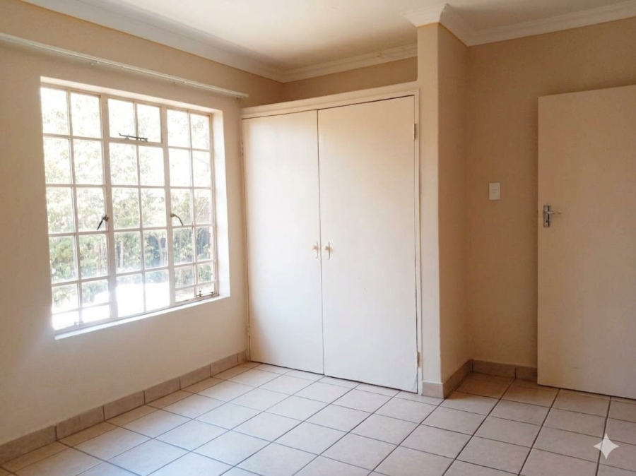 To Let 1 Bedroom Property for Rent in Glen Austin Gauteng