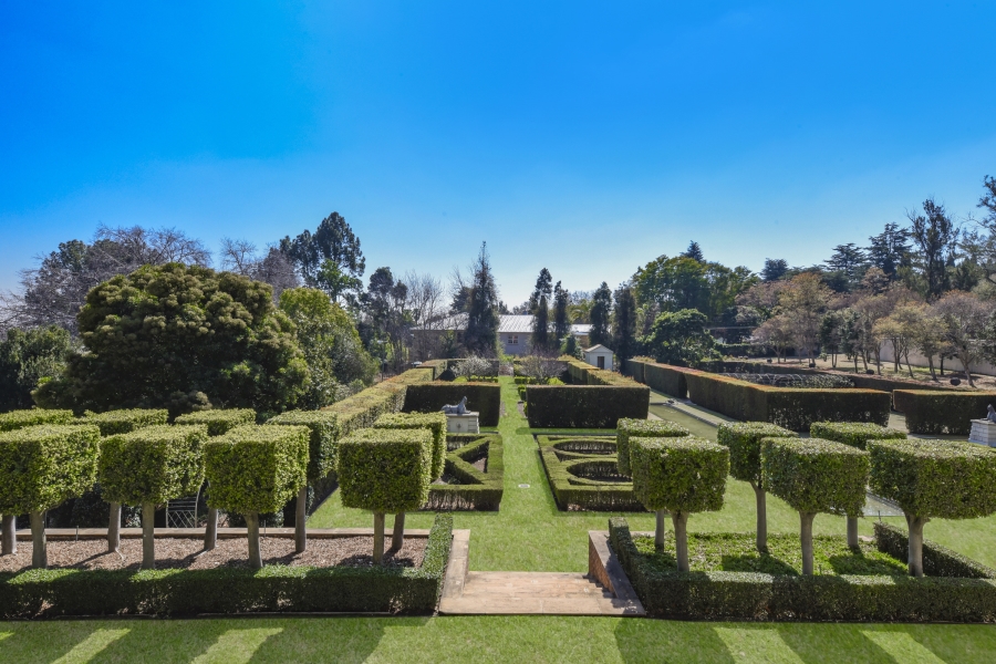 9 Bedroom Property for Sale in Hyde Park Gauteng