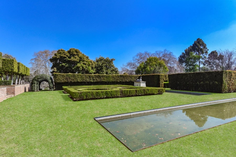 9 Bedroom Property for Sale in Hyde Park Gauteng