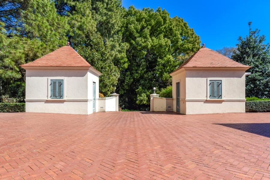 9 Bedroom Property for Sale in Hyde Park Gauteng