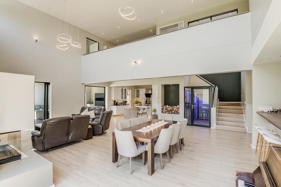 5 Bedroom Property for Sale in Bryanston Gauteng