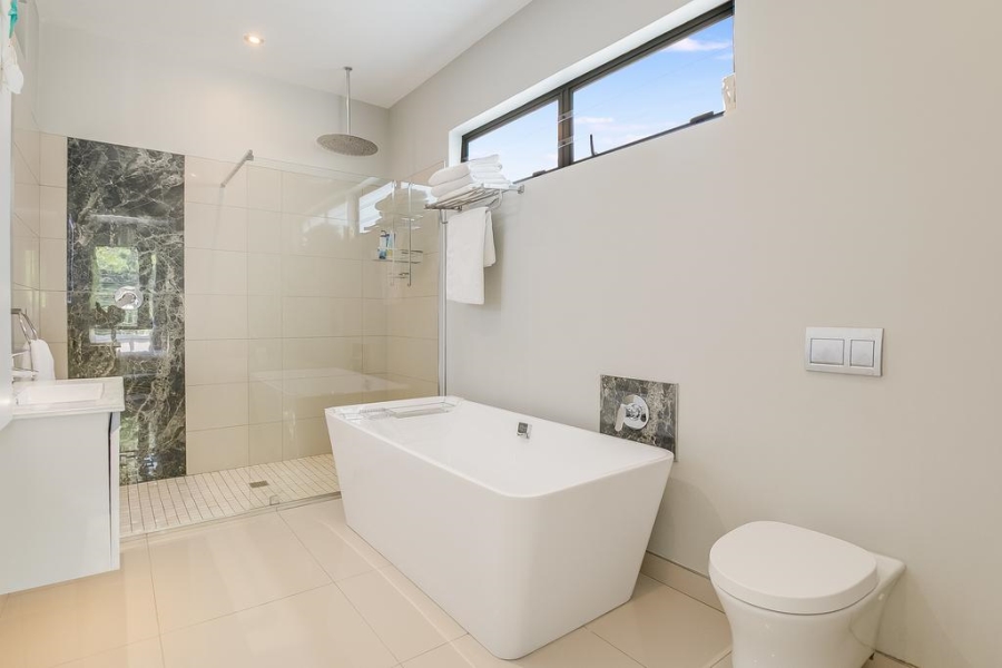 5 Bedroom Property for Sale in Bryanston Gauteng