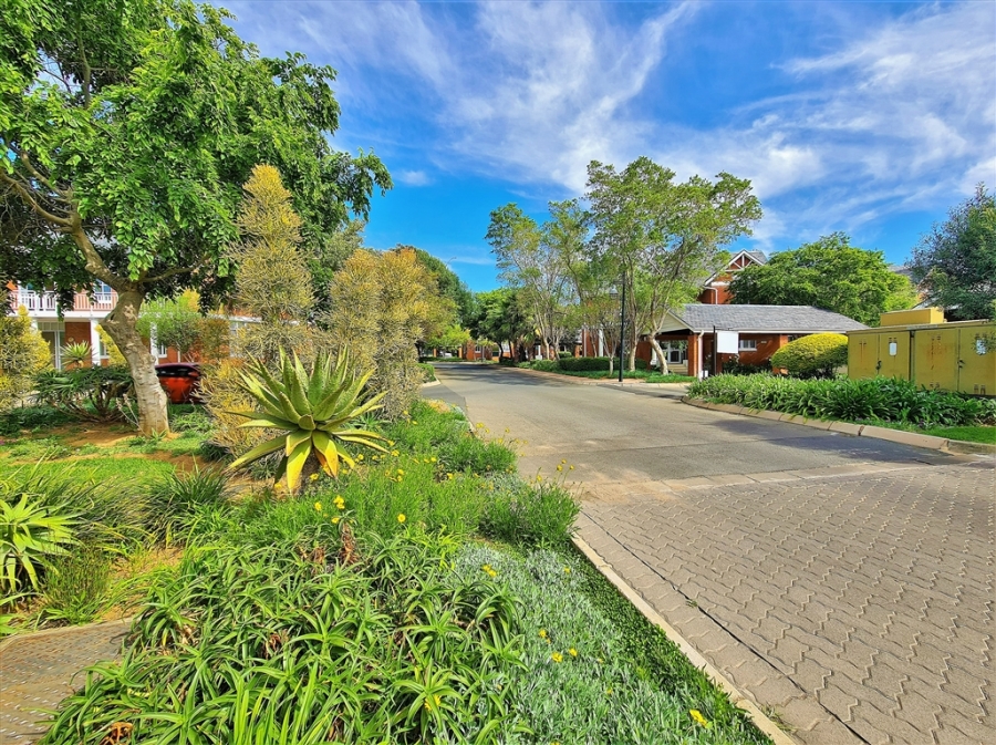 To Let Commercial Property for Rent in Dainfern Gauteng