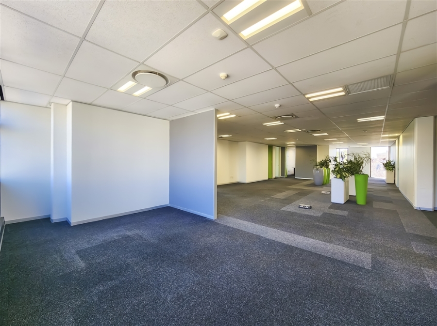 To Let Commercial Property for Rent in Magaliessig Gauteng