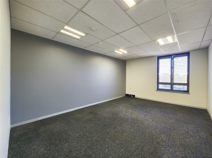 To Let Commercial Property for Rent in Magaliessig Gauteng