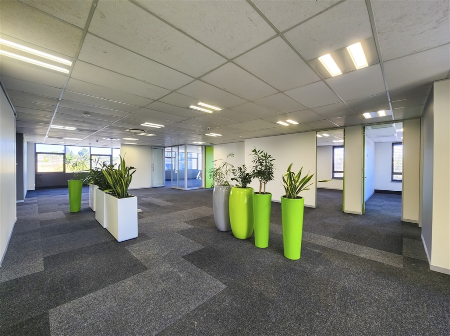 To Let Commercial Property for Rent in Magaliessig Gauteng