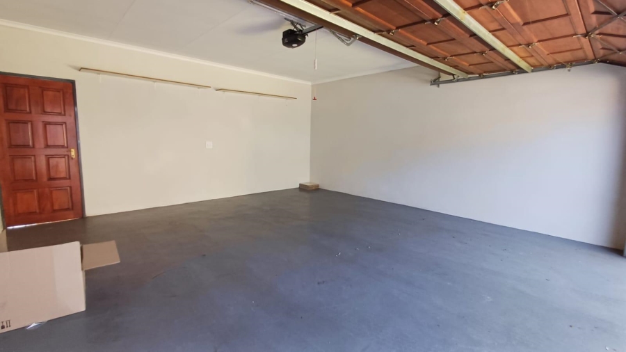 3 Bedroom Property for Sale in New Redruth Gauteng
