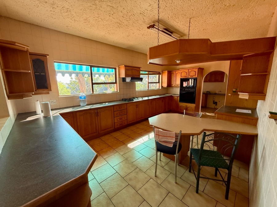 5 Bedroom Property for Sale in Amandasig Gauteng
