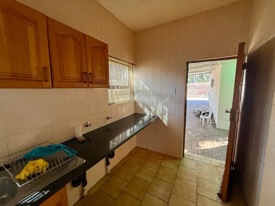 5 Bedroom Property for Sale in Amandasig Gauteng