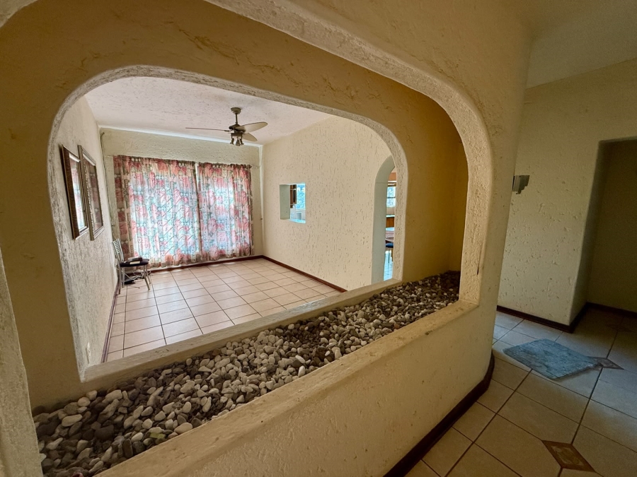5 Bedroom Property for Sale in Amandasig Gauteng