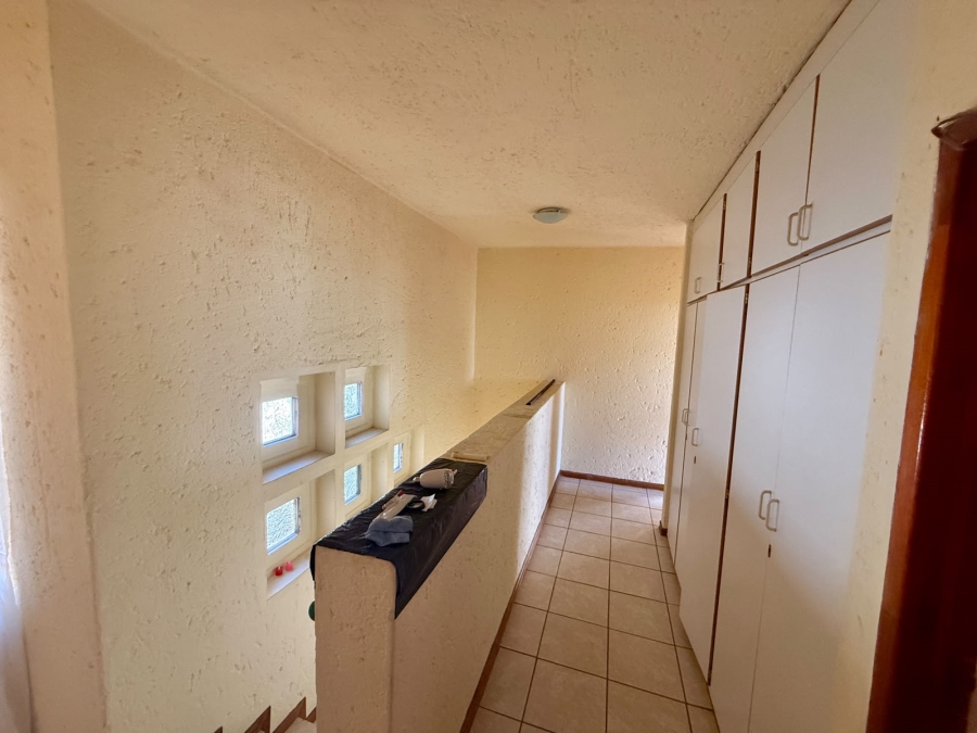 5 Bedroom Property for Sale in Amandasig Gauteng