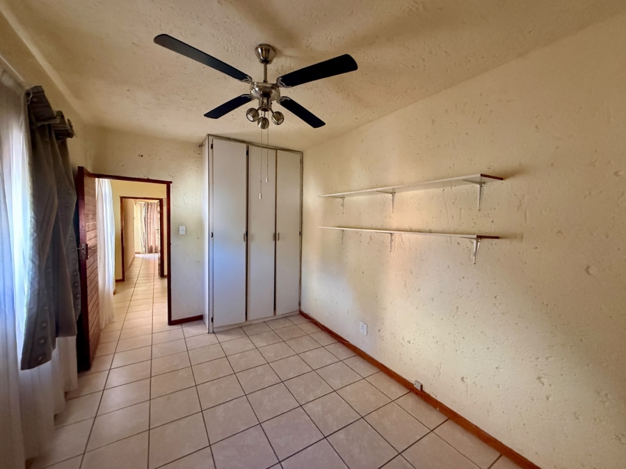 5 Bedroom Property for Sale in Amandasig Gauteng