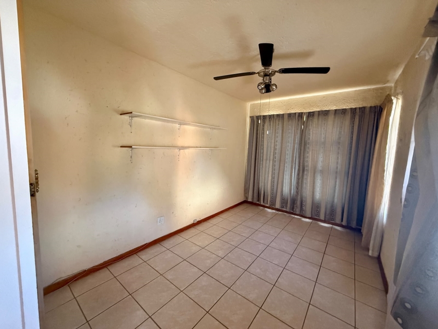 5 Bedroom Property for Sale in Amandasig Gauteng
