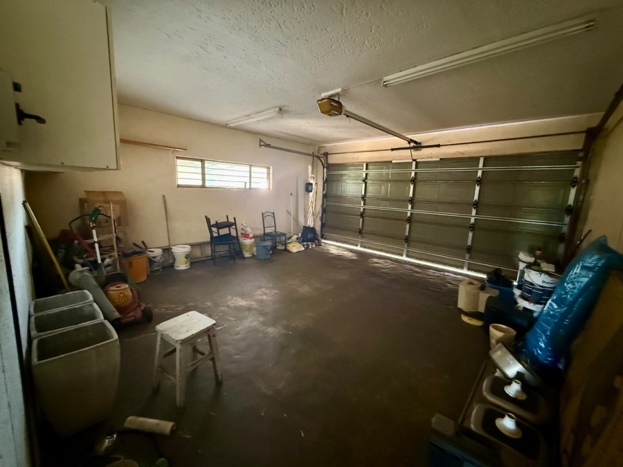 5 Bedroom Property for Sale in Amandasig Gauteng