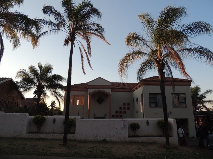 5 Bedroom Property for Sale in Amandasig Gauteng