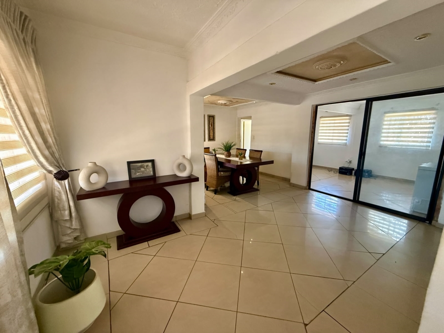 5 Bedroom Property for Sale in The Orchards Gauteng