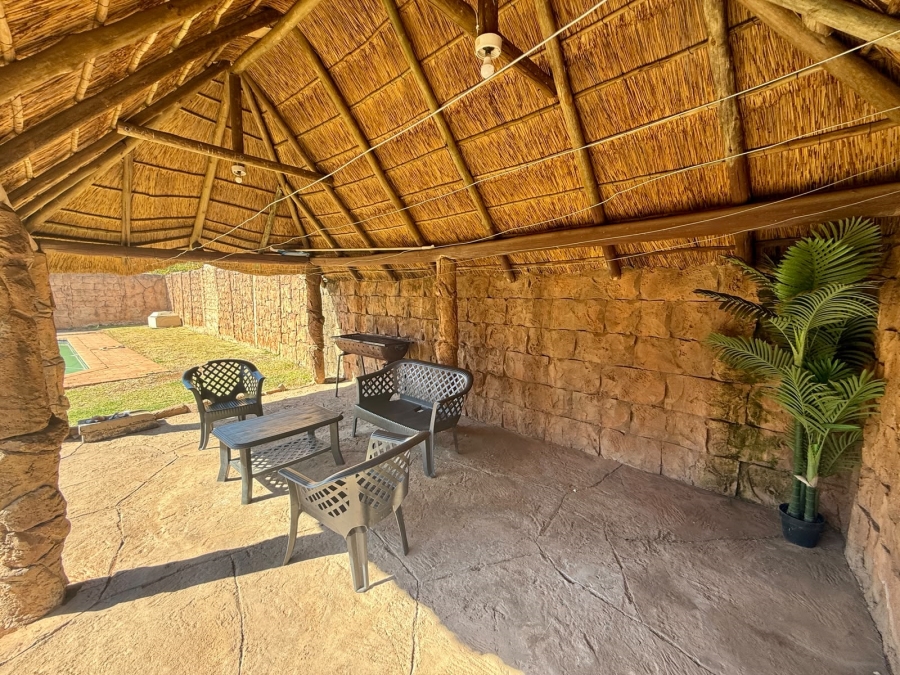 5 Bedroom Property for Sale in The Orchards Gauteng