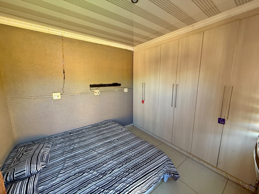 5 Bedroom Property for Sale in The Orchards Gauteng