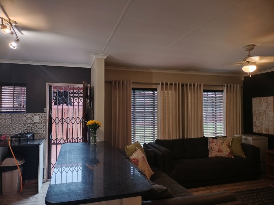 3 Bedroom Property for Sale in Dorandia Gauteng