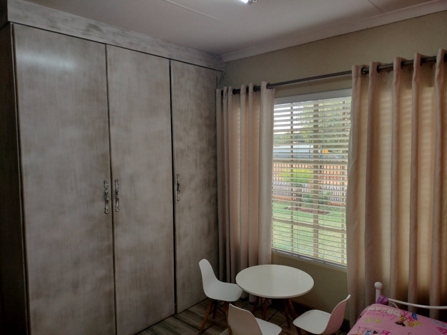 3 Bedroom Property for Sale in Dorandia Gauteng