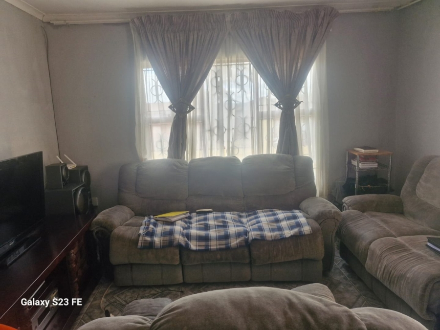 2 Bedroom Property for Sale in Mabopane Gauteng
