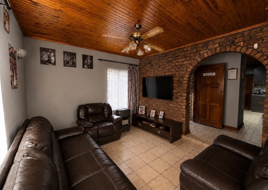 3 Bedroom Property for Sale in Sunward Park Gauteng