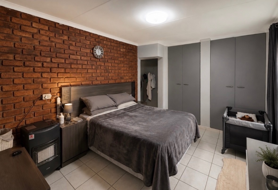 3 Bedroom Property for Sale in Sunward Park Gauteng