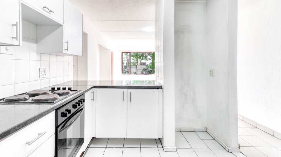 2 Bedroom Property for Sale in Sunninghill Gauteng