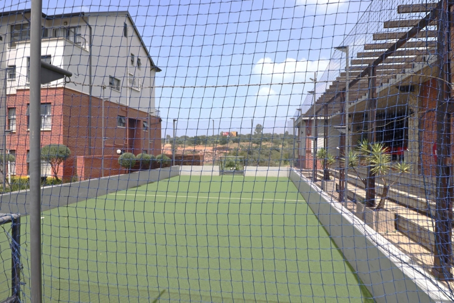 To Let 1 Bedroom Property for Rent in Olivedale Gauteng