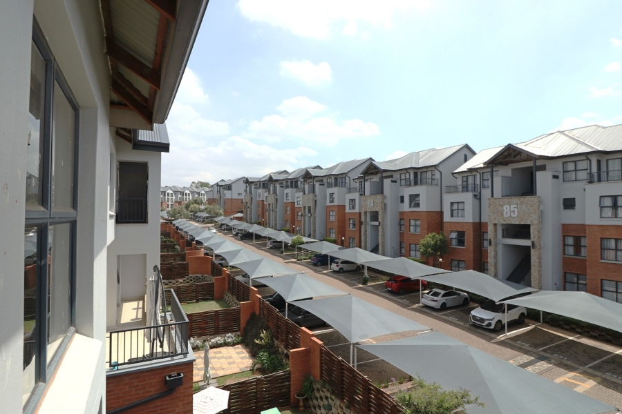 To Let 1 Bedroom Property for Rent in Olivedale Gauteng