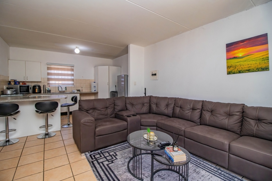 2 Bedroom Property for Sale in Birchleigh Gauteng