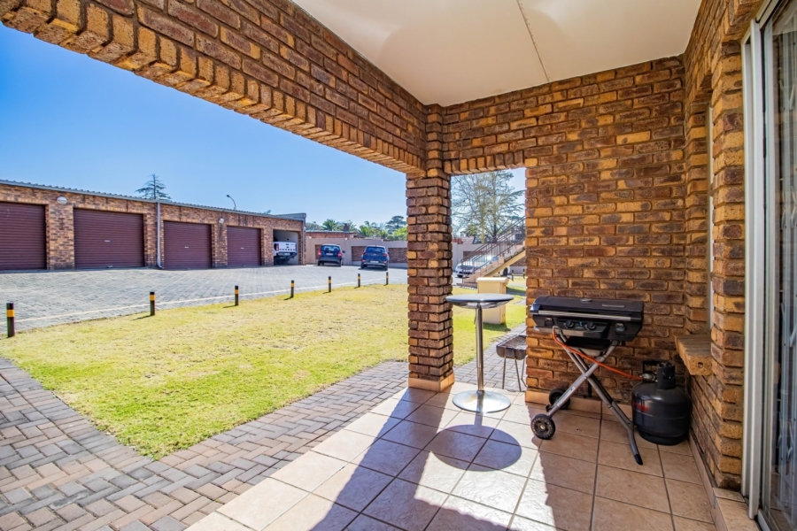 2 Bedroom Property for Sale in Birchleigh Gauteng