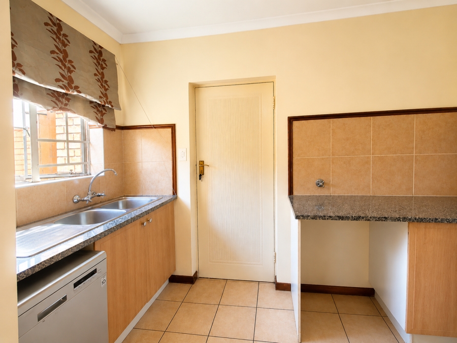 3 Bedroom Property for Sale in Monavoni Gauteng